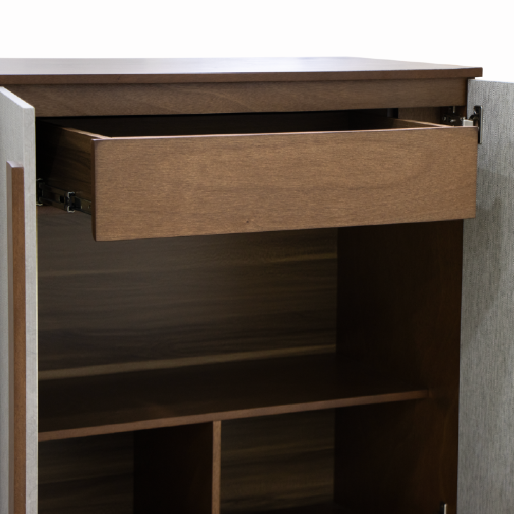 Buffet Flux 4 Puertas con Textura Gris Color Nogal 1000006403